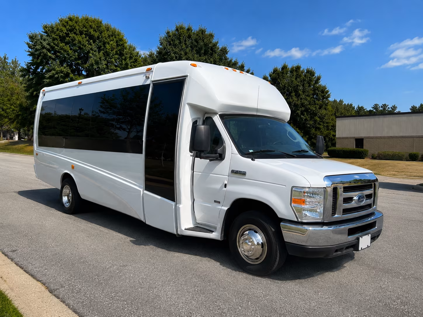 rent a field trip bus to north charleston museums and science centers