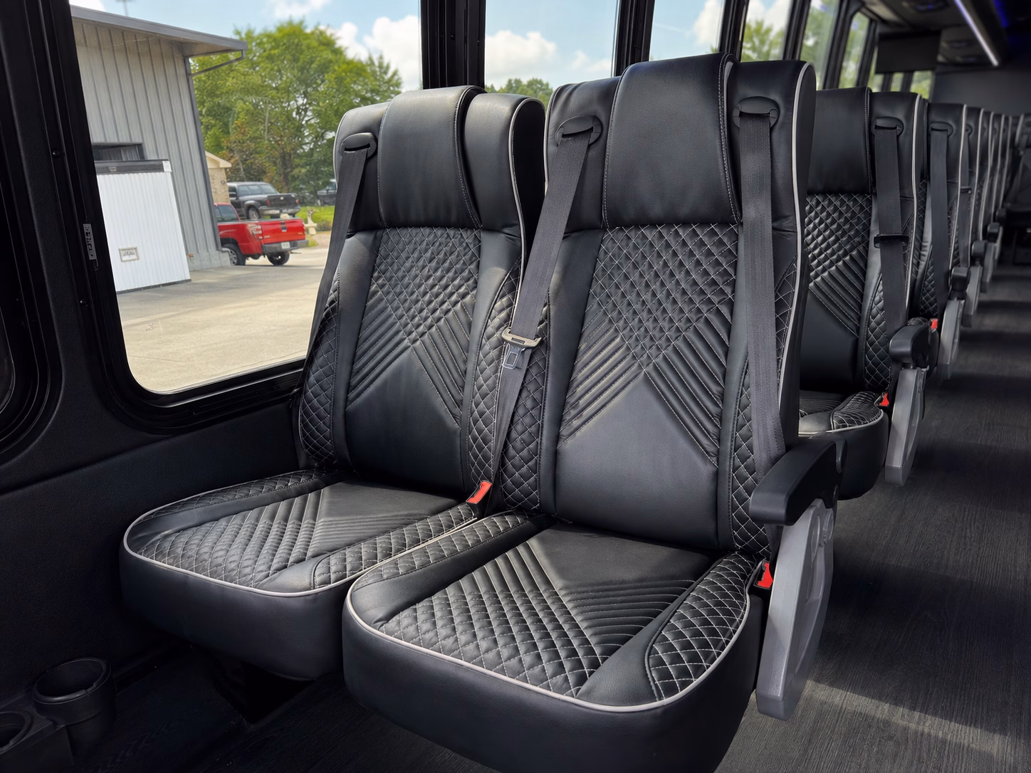 shuttle services for airline crews and airport staff in north charleston